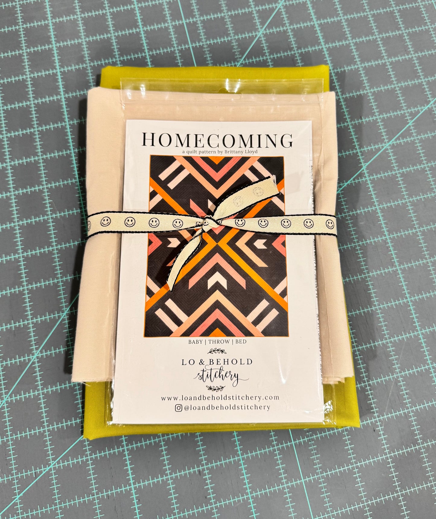 Homecoming Quilt Kit - 2 Tone Baby