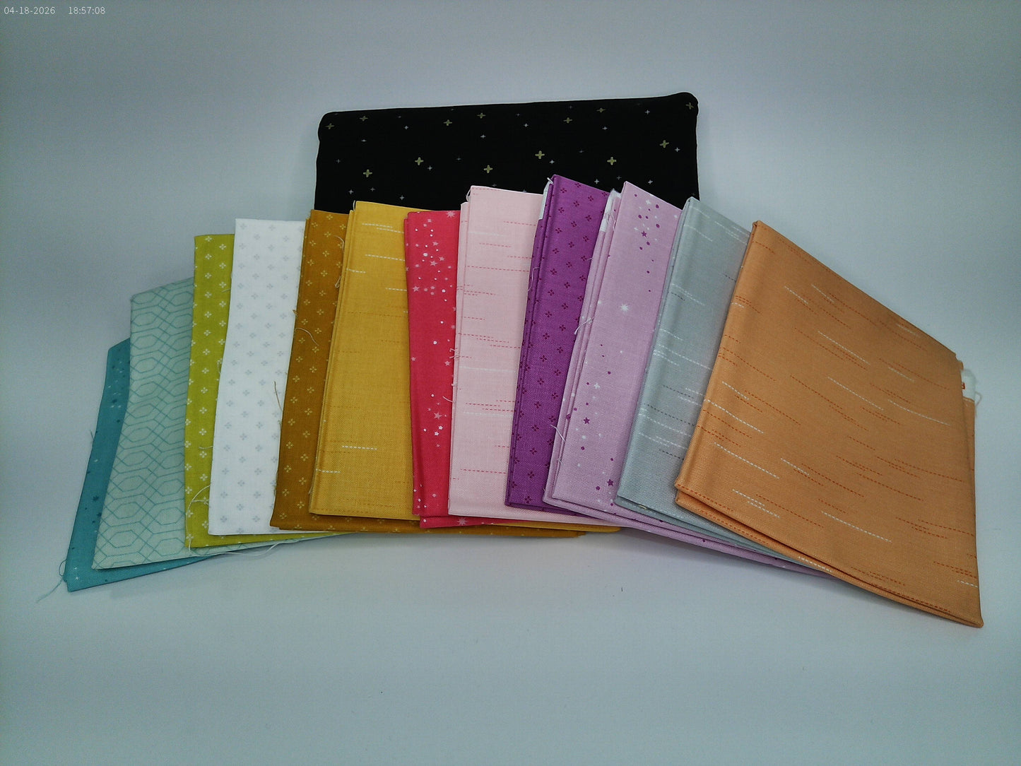 Starly Quilt Kit